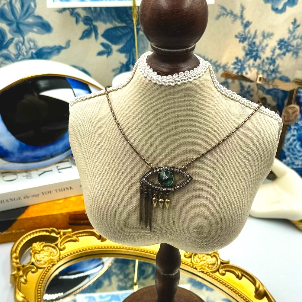 🆕 LULU FROST 🧿 NWOT Evil Eye Mint and Black Glass Lookout Charm Necklace